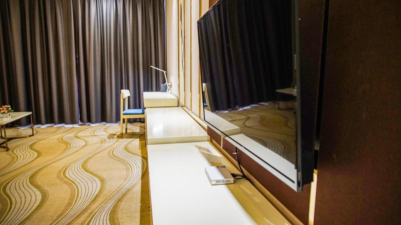 St Hotel Wattay Airport 비엔티안 외부 사진