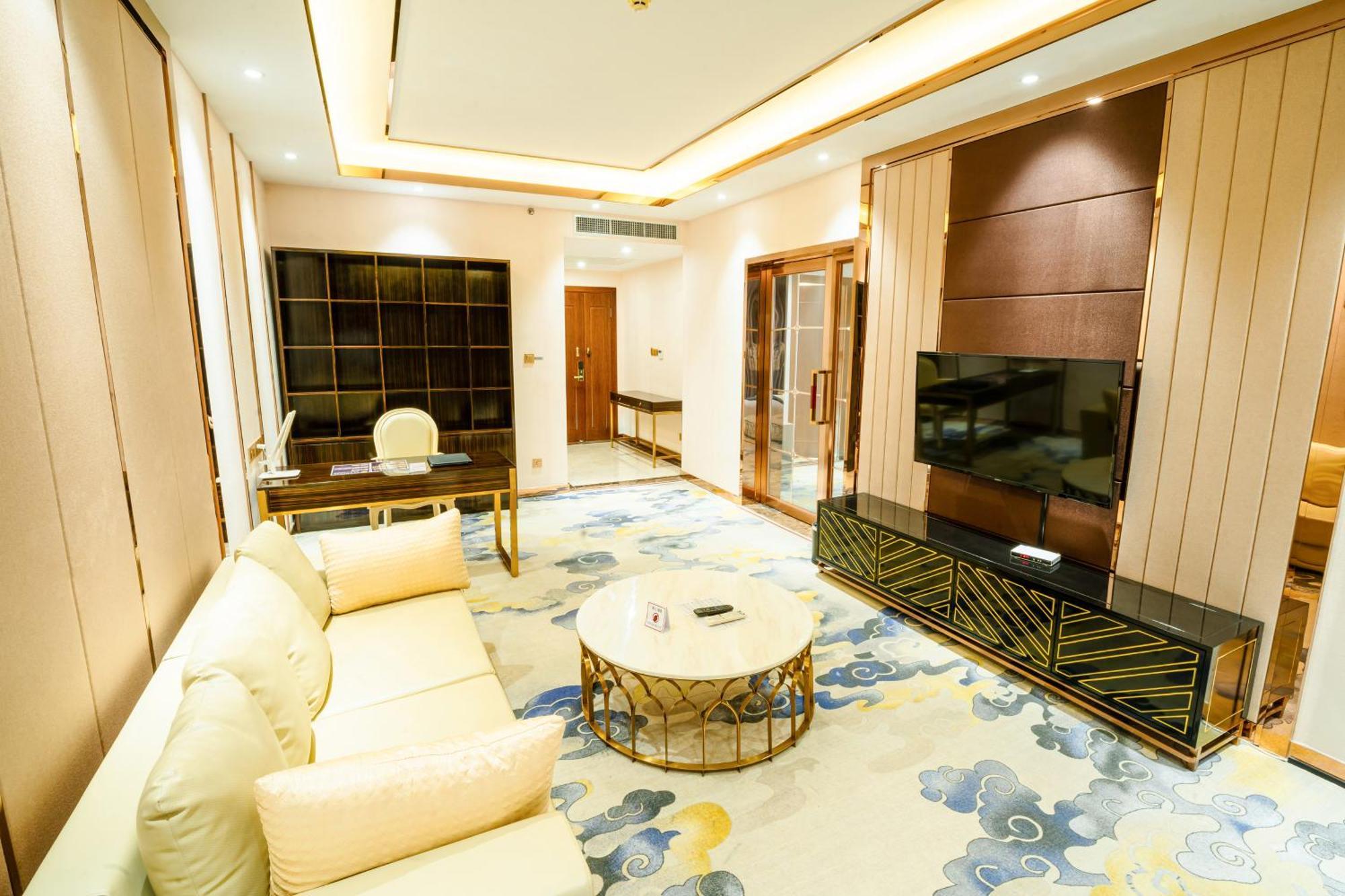 St Hotel Wattay Airport 비엔티안 외부 사진
