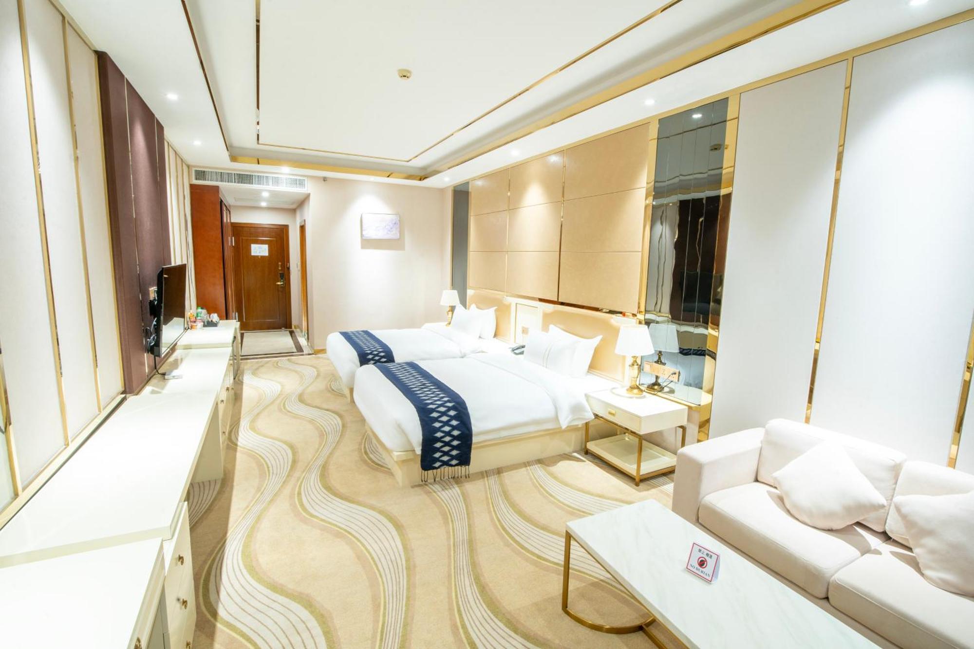 St Hotel Wattay Airport 비엔티안 외부 사진