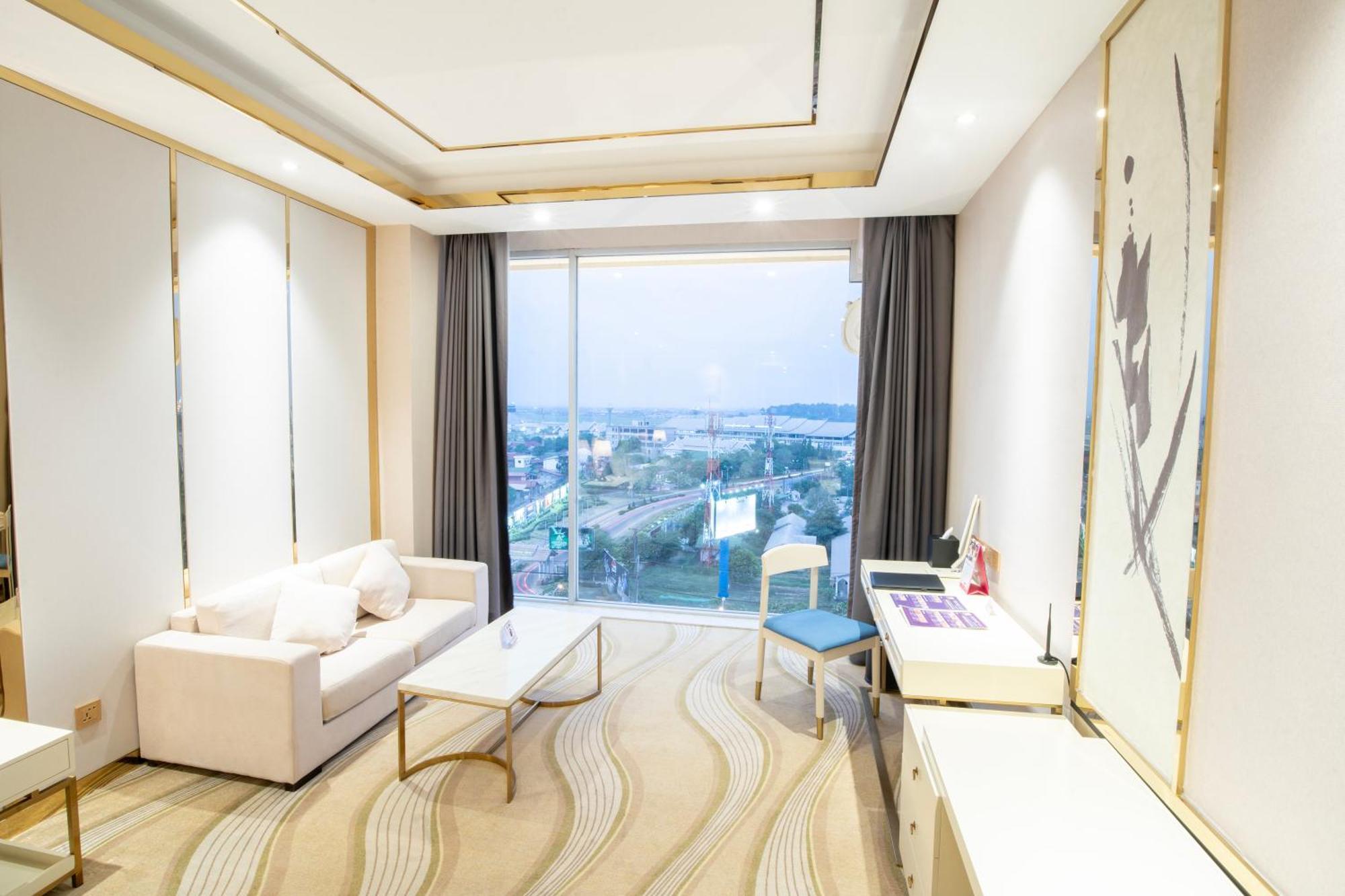 St Hotel Wattay Airport 비엔티안 외부 사진